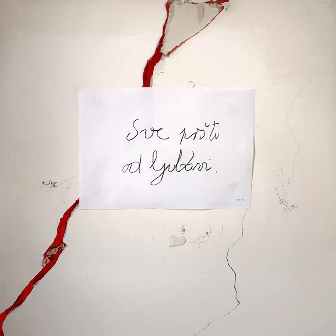 Ausstellung „sve pršti od ljubavi / „alles platzt vor liebe“ Variationen